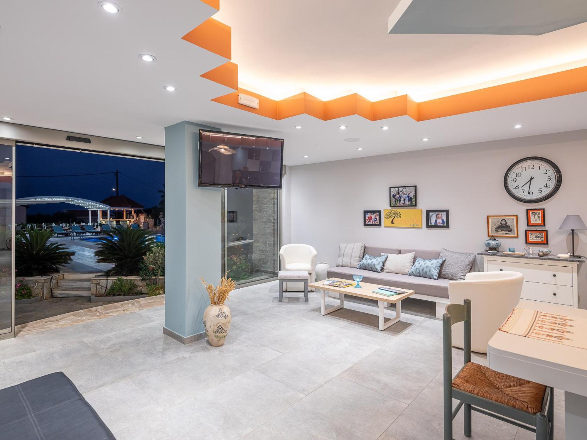 Evalia Apartments ヘルソニソス エクステリア 写真