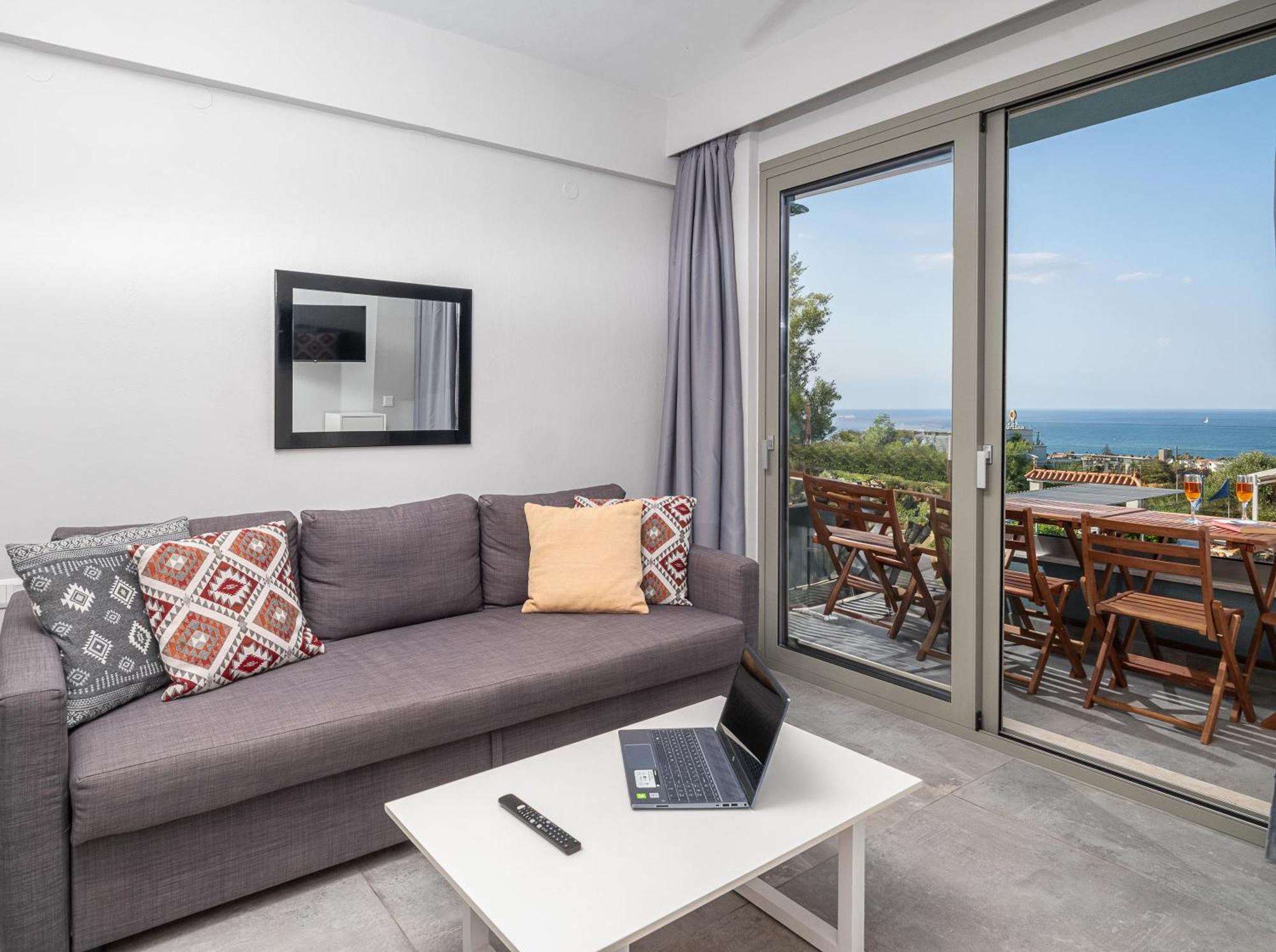 Evalia Apartments ヘルソニソス エクステリア 写真