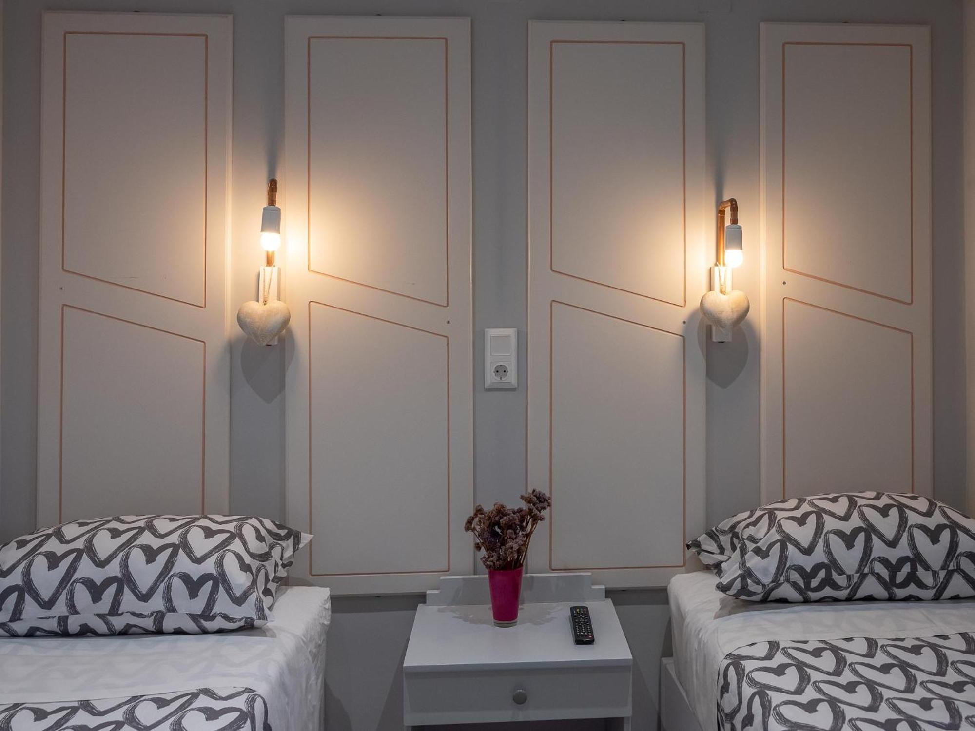 Evalia Apartments ヘルソニソス エクステリア 写真